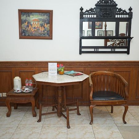 Rumah Pesik Art Heritage Gondowulung Buitenkant foto