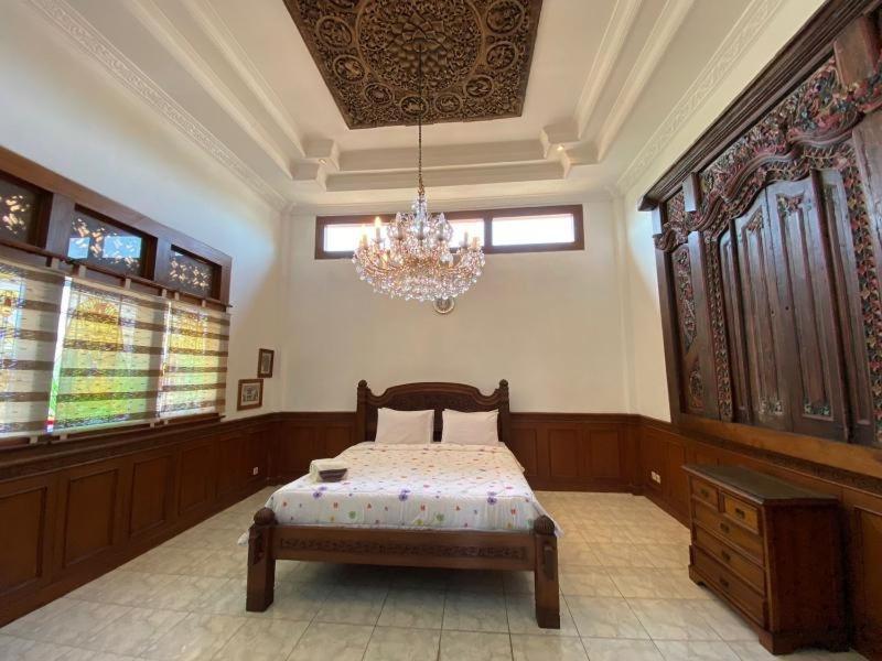 Rumah Pesik Art Heritage Gondowulung Buitenkant foto
