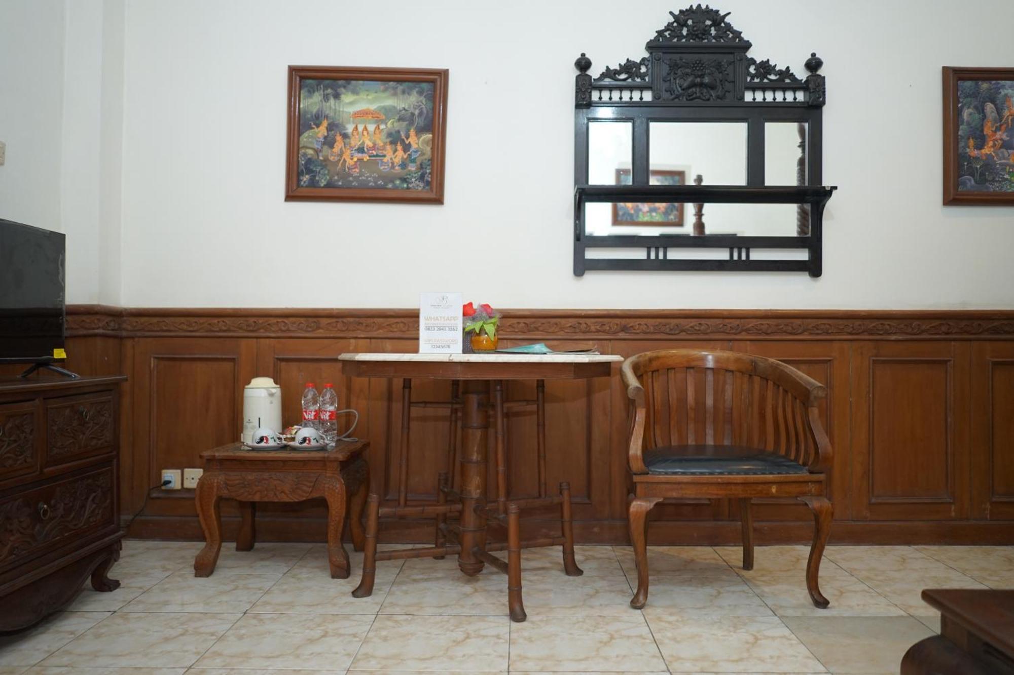 Rumah Pesik Art Heritage Gondowulung Buitenkant foto