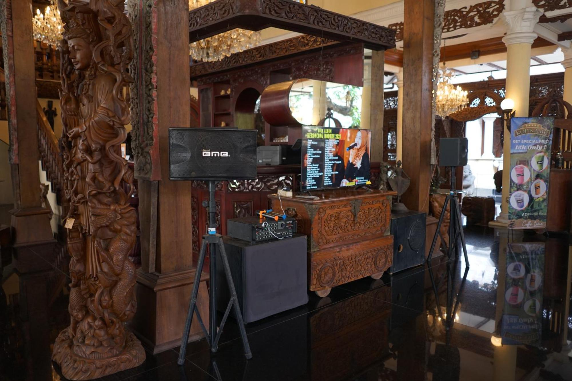Rumah Pesik Art Heritage Gondowulung Buitenkant foto
