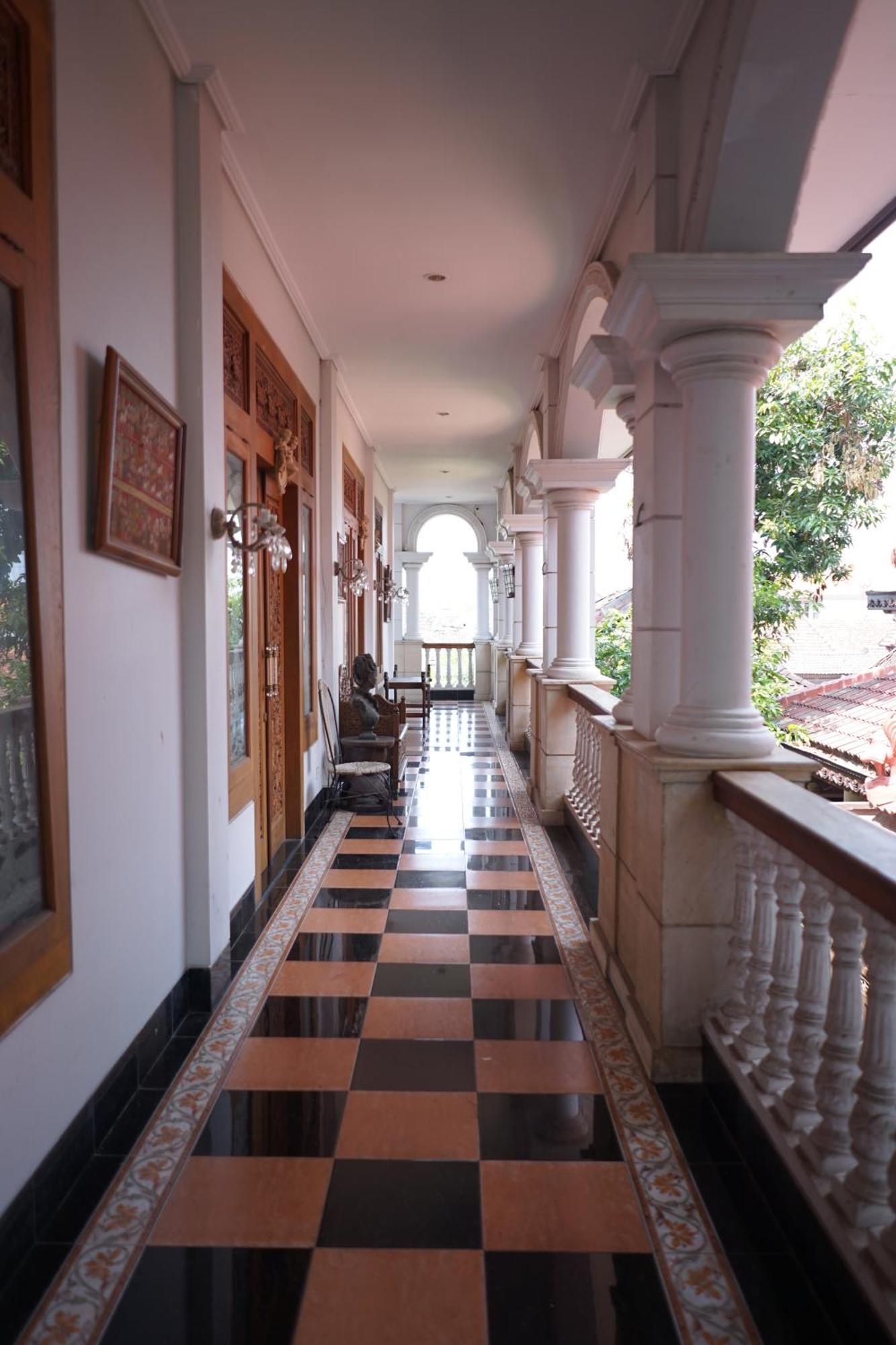 Rumah Pesik Art Heritage Gondowulung Buitenkant foto